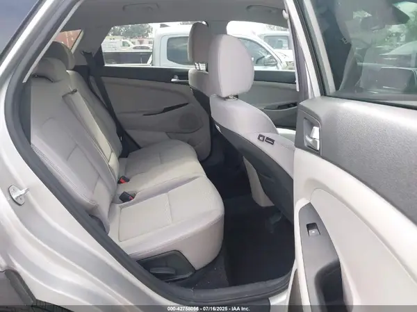 KM8J23A48LU142543 2020 HYUNDAI TUCSON - Image 8
