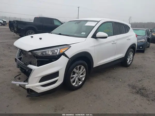KM8J23A48MU290287 2021 HYUNDAI TUCSON - Image 2