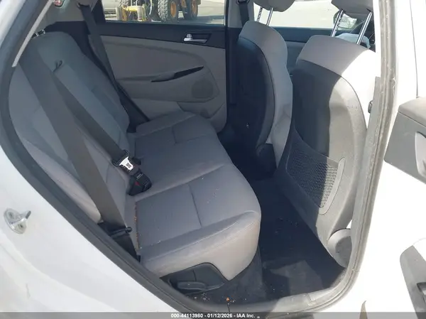 KM8J23A48MU337950 2021 HYUNDAI TUCSON - Image 8