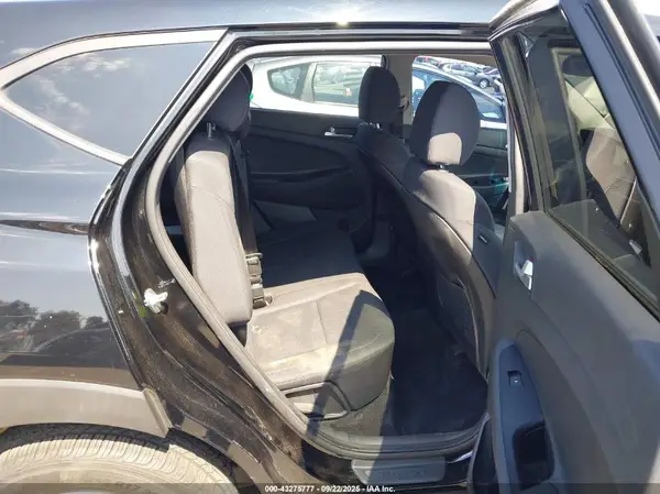 KM8J23A48MU386713 2021 HYUNDAI TUCSON - Image 8