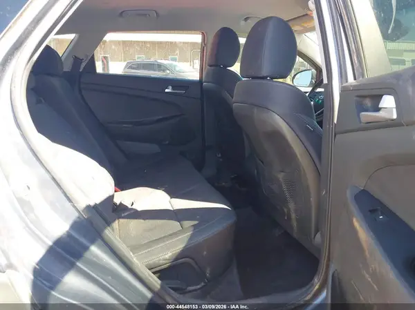 KM8J23A48MU399025 2021 HYUNDAI TUCSON - Image 8