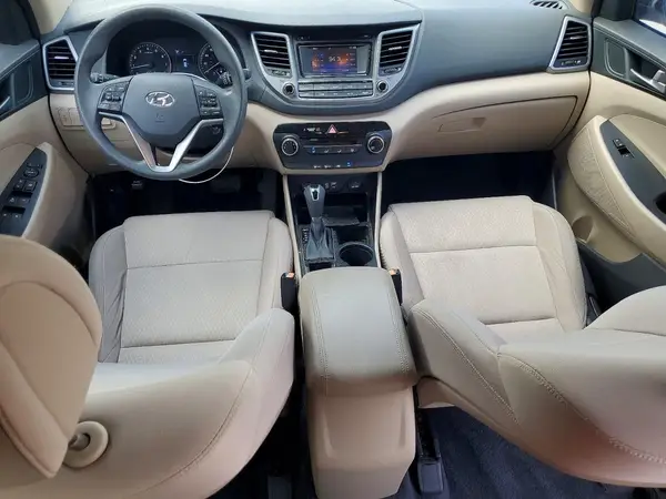 KM8J23A49GU060407 2016 HYUNDAI TUCSON - Image 8