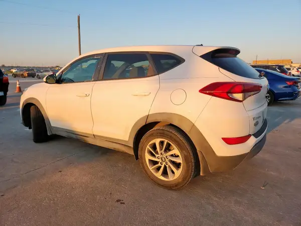 KM8J23A49GU122565 2016 HYUNDAI TUCSON - Image 2