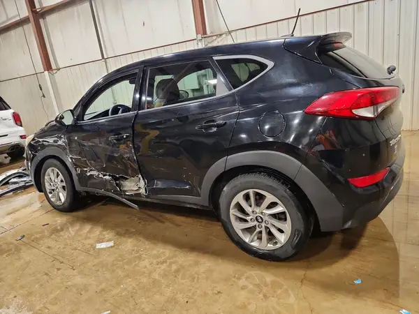 KM8J23A49GU137910 2016 HYUNDAI TUCSON - Image 2