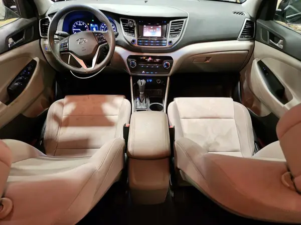 KM8J23A49GU137910 2016 HYUNDAI TUCSON - Image 8