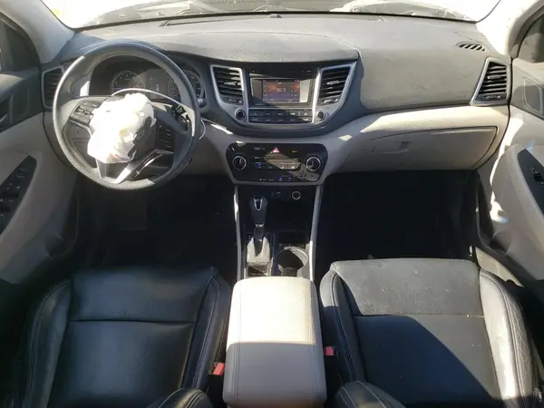 KM8J23A49GU142797 2016 HYUNDAI TUCSON - Image 8