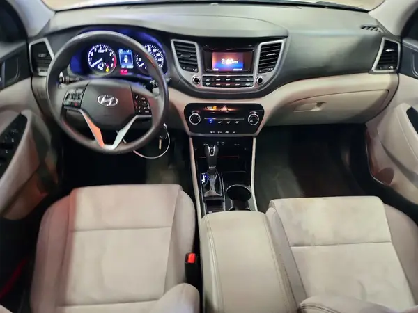 KM8J23A49GU161463 2016 HYUNDAI TUCSON - Image 8