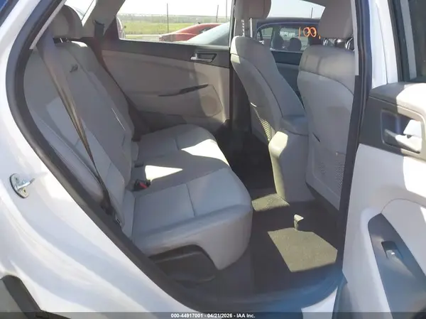 KM8J23A49GU162631 2016 HYUNDAI TUCSON - Image 5