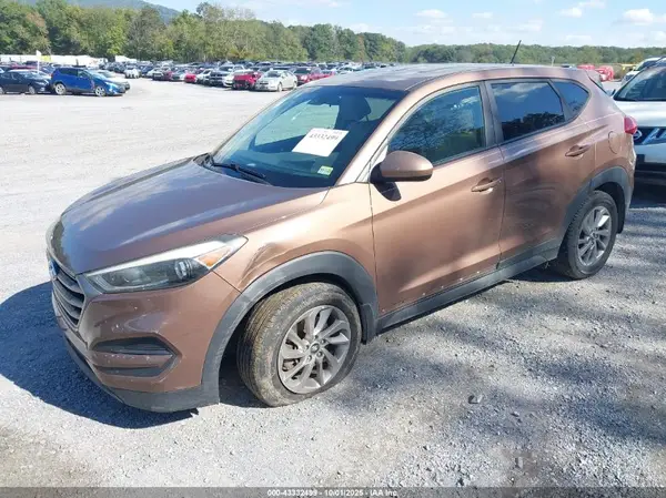 KM8J23A49GU199727 2016 HYUNDAI TUCSON - Image 2