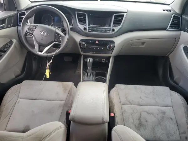 KM8J23A49GU209687 2016 HYUNDAI TUCSON - Image 8