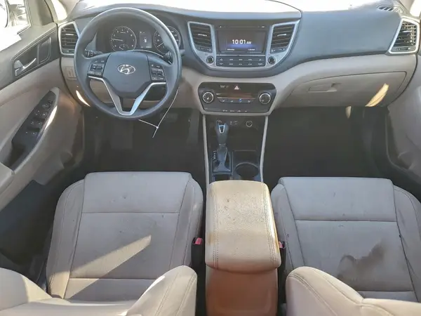 KM8J23A49GU227915 2016 HYUNDAI TUCSON - Image 8