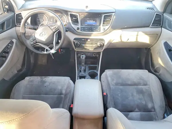 KM8J23A49GU238462 2016 HYUNDAI TUCSON - Image 8