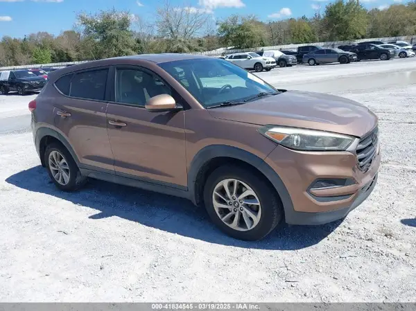KM8J23A49GU240938 2016 HYUNDAI TUCSON - Image 1