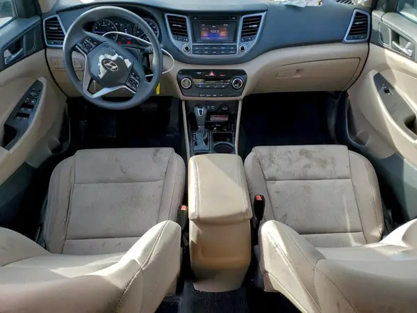 KM8J23A49HU261242 2017 HYUNDAI TUCSON - Image 8