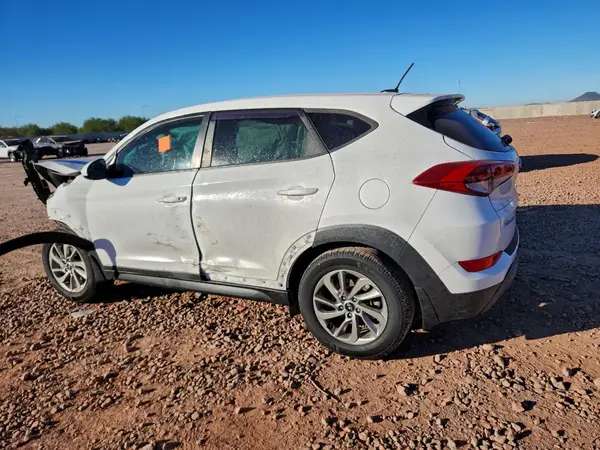 KM8J23A49HU263962 2017 HYUNDAI TUCSON - Image 2