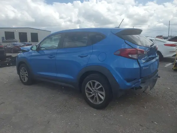 KM8J23A49HU268465 2017 HYUNDAI TUCSON - Image 2