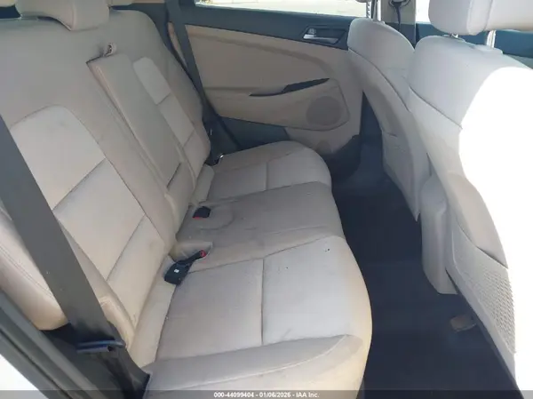 KM8J23A49HU287839 2017 HYUNDAI TUCSON - Image 8
