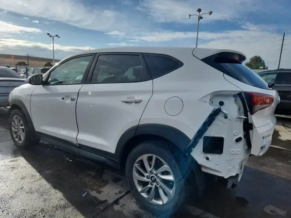 KM8J23A49HU290692 2017 HYUNDAI TUCSON - Image 2