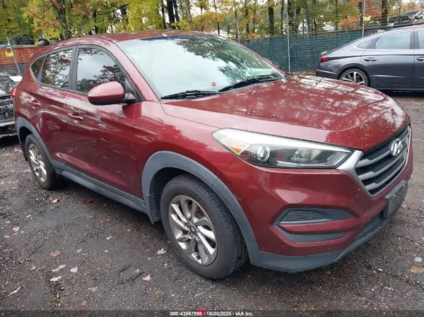 KM8J23A49HU341902 2017 HYUNDAI TUCSON - Image 1