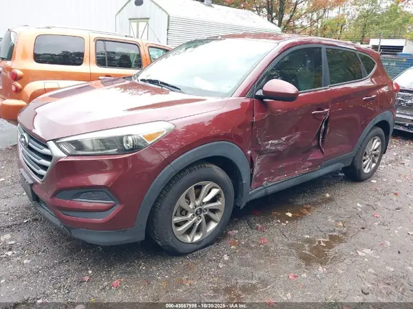 KM8J23A49HU341902 2017 HYUNDAI TUCSON - Image 2