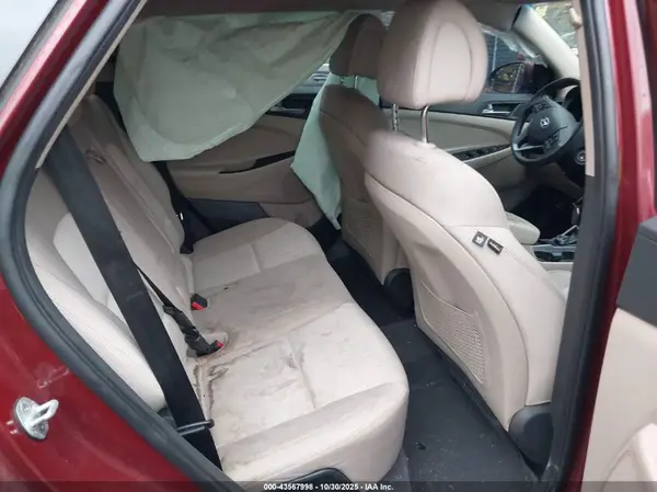 KM8J23A49HU341902 2017 HYUNDAI TUCSON - Image 8