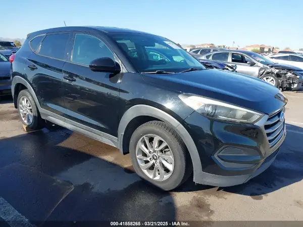 KM8J23A49HU344279 2017 HYUNDAI TUCSON - Image 1