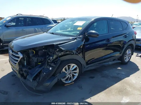 KM8J23A49HU344279 2017 HYUNDAI TUCSON - Image 2