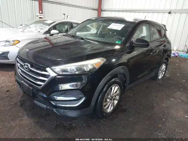 KM8J23A49HU386726 2017 HYUNDAI TUCSON - Image 2