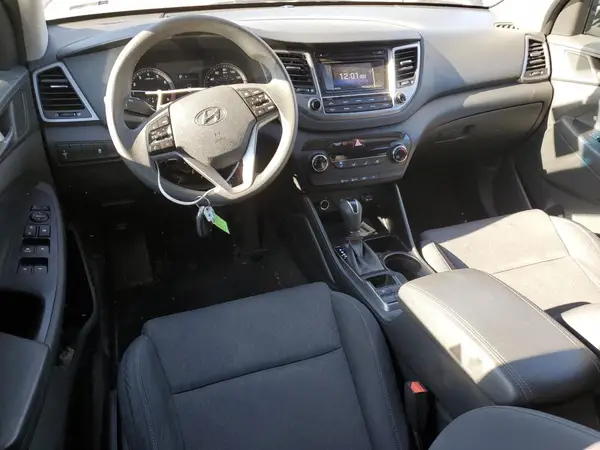KM8J23A49HU387407 2017 HYUNDAI TUCSON - Image 8