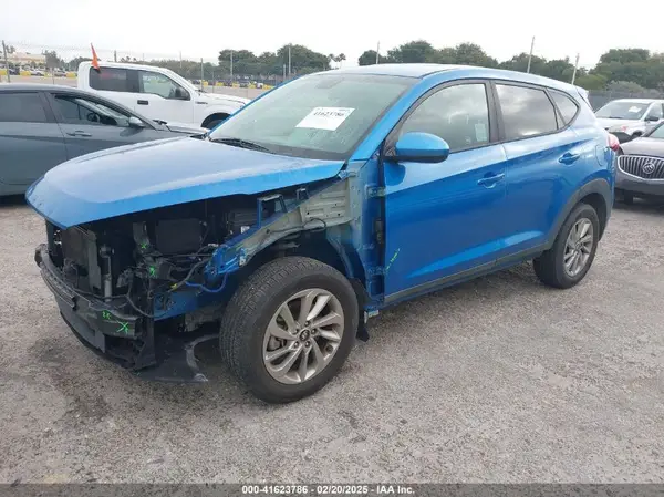 KM8J23A49HU394969 2017 HYUNDAI TUCSON - Image 2