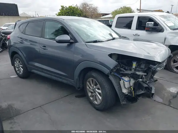 KM8J23A49HU396124 2017 HYUNDAI TUCSON - Image 1