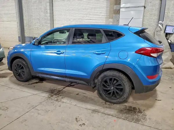 KM8J23A49HU398987 2017 HYUNDAI TUCSON - Image 2