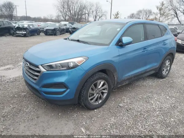 KM8J23A49HU399511 2017 HYUNDAI TUCSON - Image 2