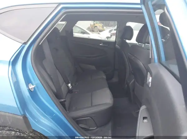 KM8J23A49HU399511 2017 HYUNDAI TUCSON - Image 8