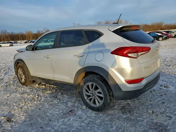KM8J23A49HU408773 2017 HYUNDAI TUCSON - Image 2