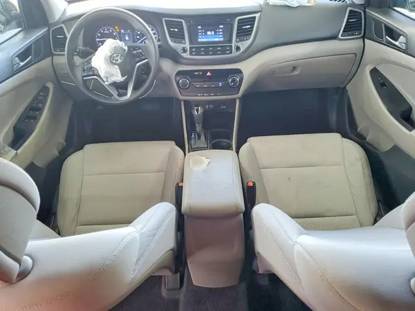KM8J23A49HU410801 2017 HYUNDAI TUCSON - Image 8