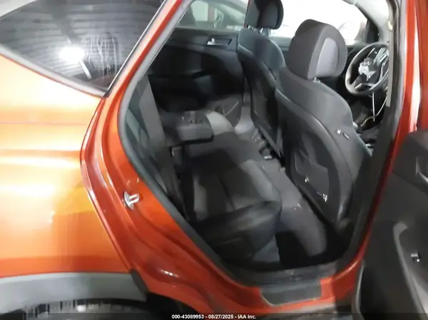KM8J23A49HU414234 2017 HYUNDAI TUCSON - Image 8