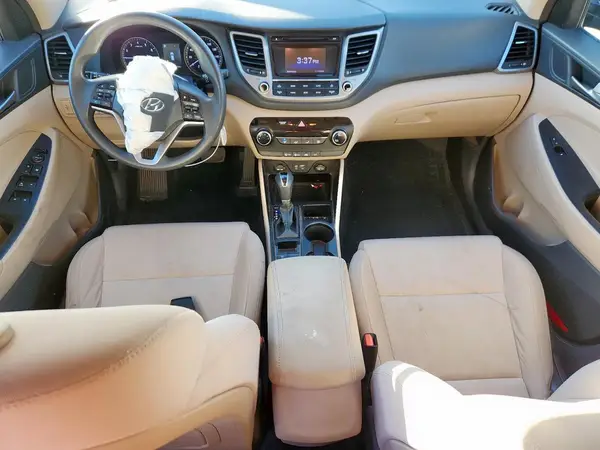 KM8J23A49HU466334 2017 HYUNDAI TUCSON - Image 8