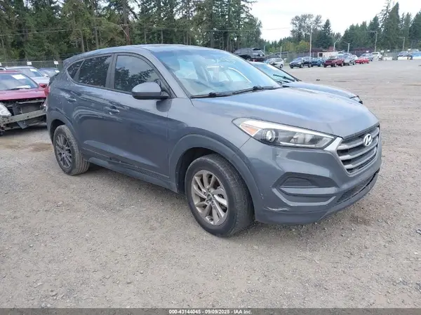 KM8J23A49HU482906 2017 HYUNDAI TUCSON - Image 1