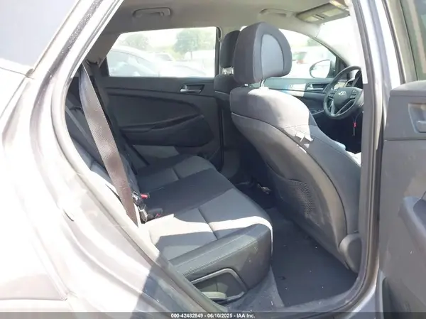 KM8J23A49HU485269 2017 HYUNDAI TUCSON - Image 8