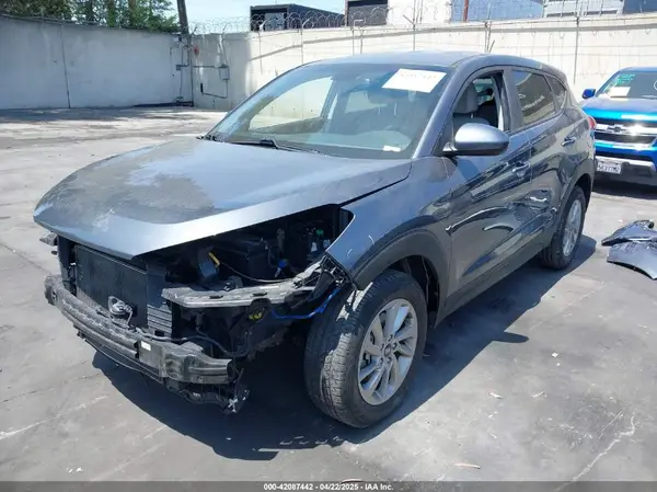 KM8J23A49HU485417 2017 HYUNDAI TUCSON - Image 2