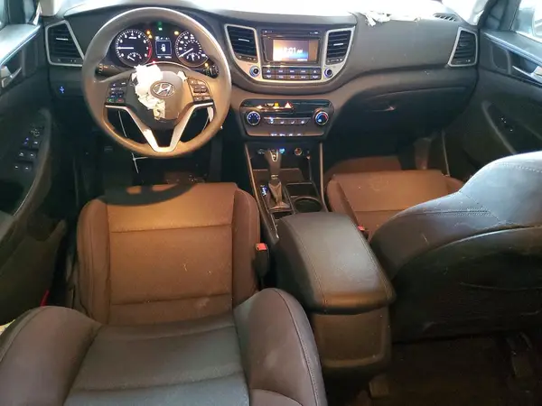KM8J23A49HU530923 2017 HYUNDAI TUCSON - Image 8