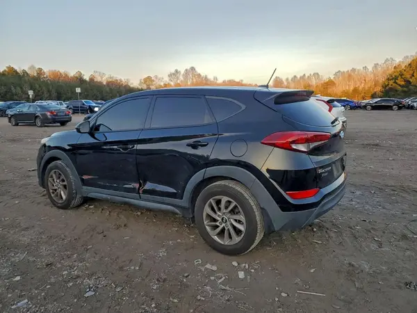 KM8J23A49HU531036 2017 HYUNDAI TUCSON - Image 2