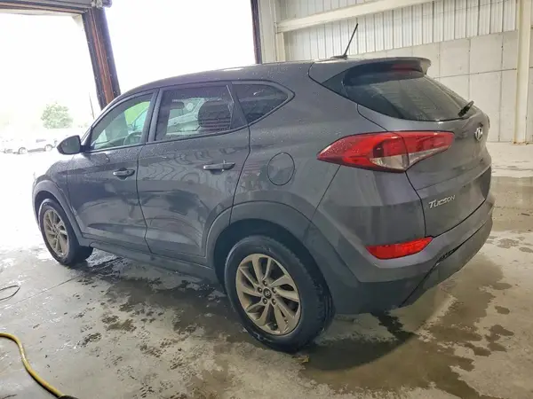 KM8J23A49HU537810 2017 HYUNDAI TUCSON - Image 2