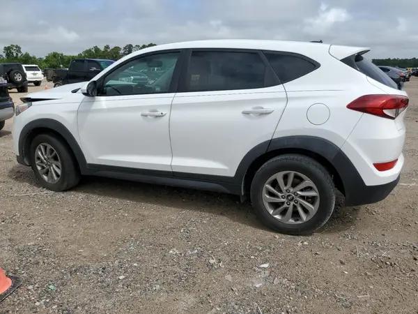 KM8J23A49HU546443 2017 HYUNDAI TUCSON - Image 2