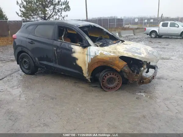 KM8J23A49HU552470 2017 HYUNDAI TUCSON - Image 1