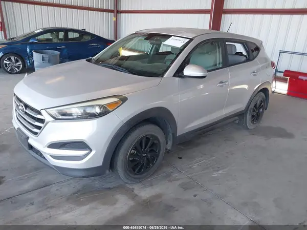 KM8J23A49HU569852 2017 HYUNDAI TUCSON - Image 2