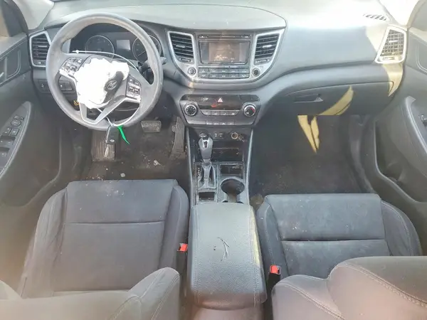KM8J23A49JU615993 2018 HYUNDAI TUCSON - Image 8