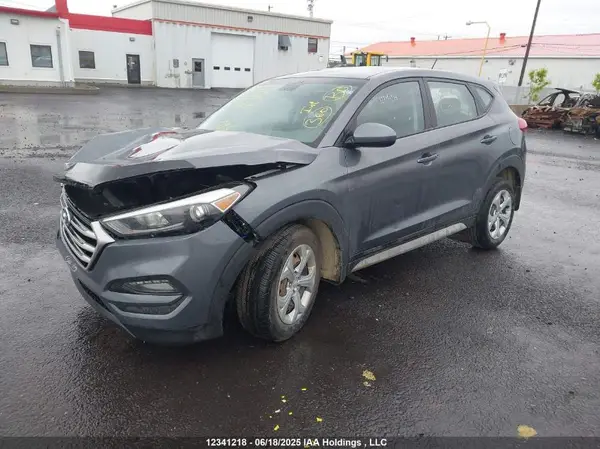 KM8J23A49JU653031 2018 HYUNDAI TUCSON - Image 2