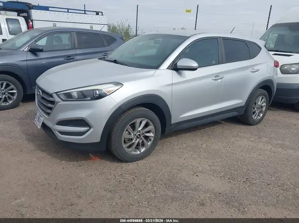KM8J23A49JU655765 2018 HYUNDAI TUCSON - Image 2